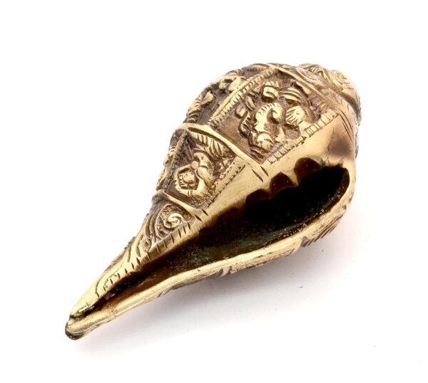 Two Moustaches Ganesha Carving Brass Shankh Showpiece, Attractive Brass Conch for Temple/Home, Shankh for Pooja, Mandir Decorations Items, Standard, Pack of 1 - Image 4