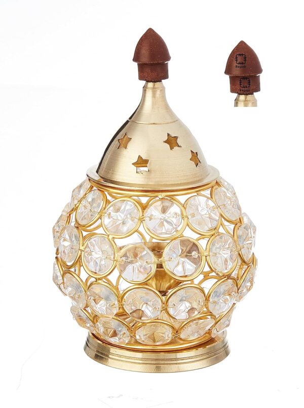 Amazon Brand - Solimo Akhand Diya/Oil Lamp for Puja, Home Décor and Diwali, Matki Shape, Brass-and-Crystal (Medium) - Image 4