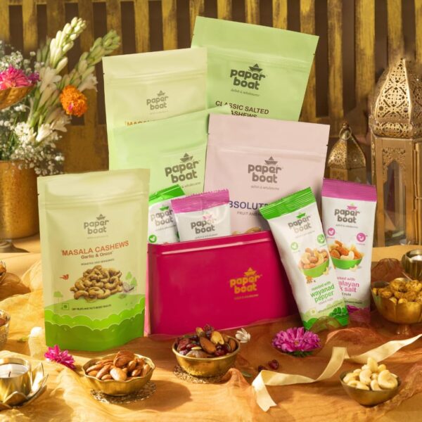 Paper Boat Diwali Dry Fruits Gift Box, 860g - Diwali Gift Hamper | Festive Dry Fruit Gift | Assorted Mixed Nuts, Dry Fruits & Trail Mix | Cashew, Almonds, Berries and Mixed Nuts - Image 3